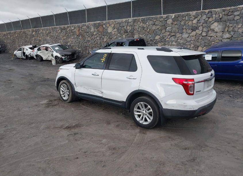 Photo 3 of 2014 Ford Explorer XLT (VIN 1FM5K7D92EGA55741)