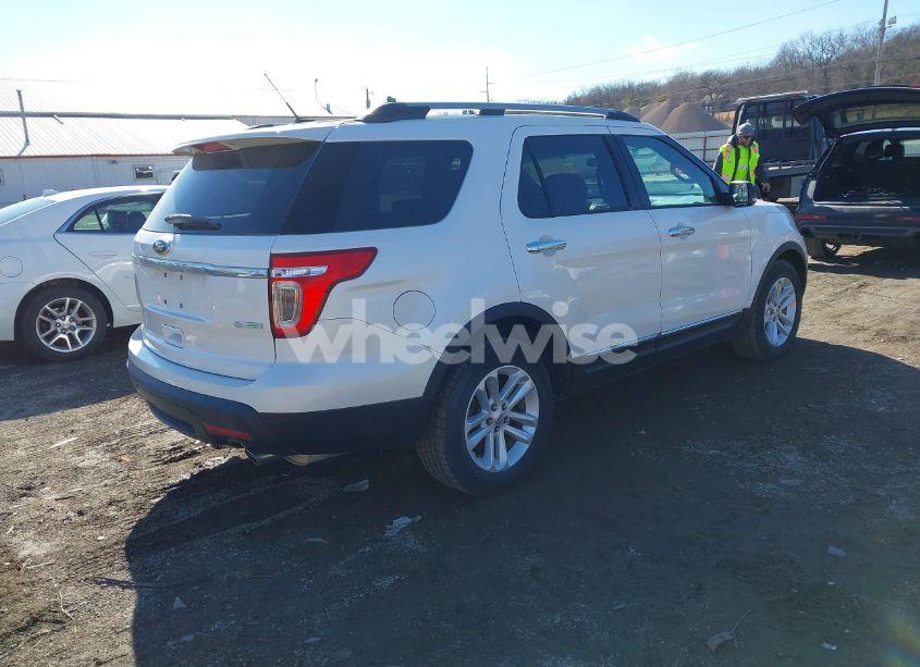 Photo 4 of 2014 Ford Explorer XLT (VIN 1FM5K7D94EGA27505)