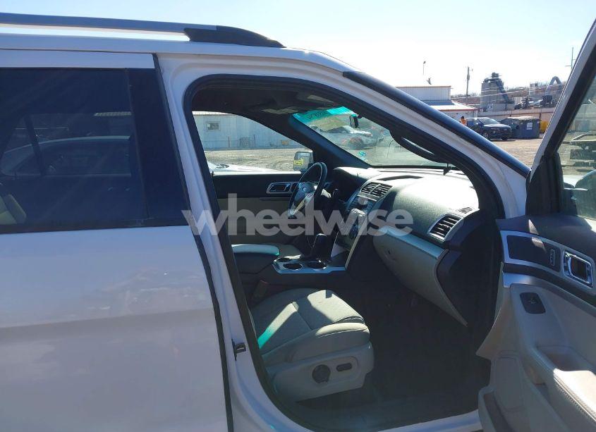 Photo 5 of 2014 Ford Explorer XLT (VIN 1FM5K7D94EGA27505)