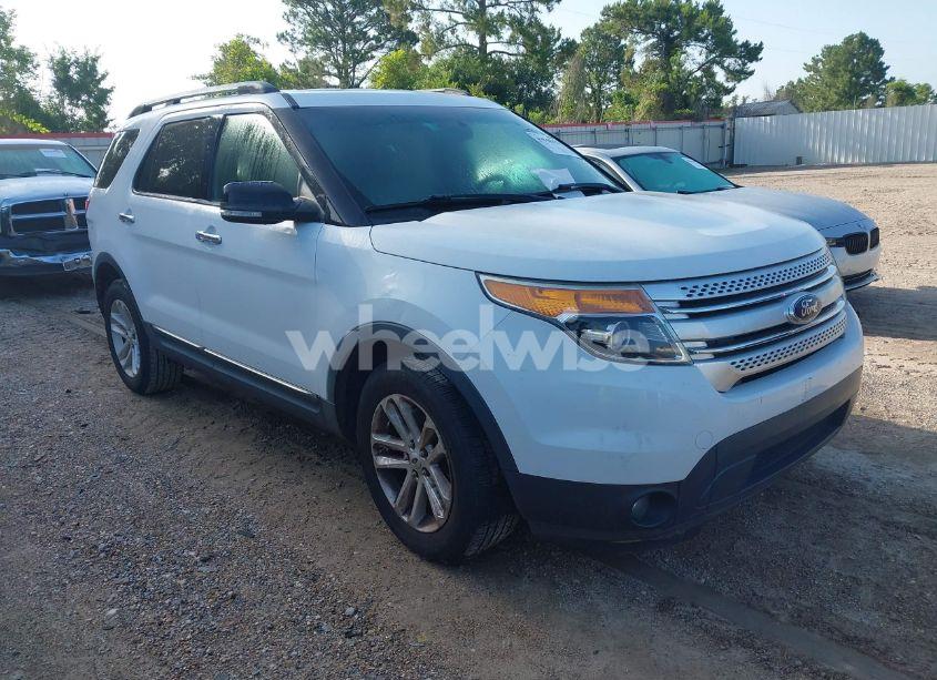 2013 Ford Explorer XLT (VIN 1FM5K7D95DGC47847) main photo