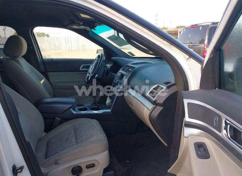 Photo 5 of 2013 Ford Explorer XLT (VIN 1FM5K7D95DGC47847)