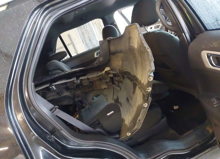 Photo 12 of 2015 Ford Explorer XLT (VIN 1FM5K7D95FGA93823)