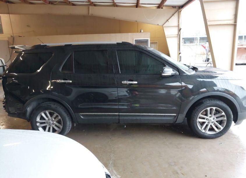 Photo 14 of 2015 Ford Explorer XLT (VIN 1FM5K7D95FGA93823)