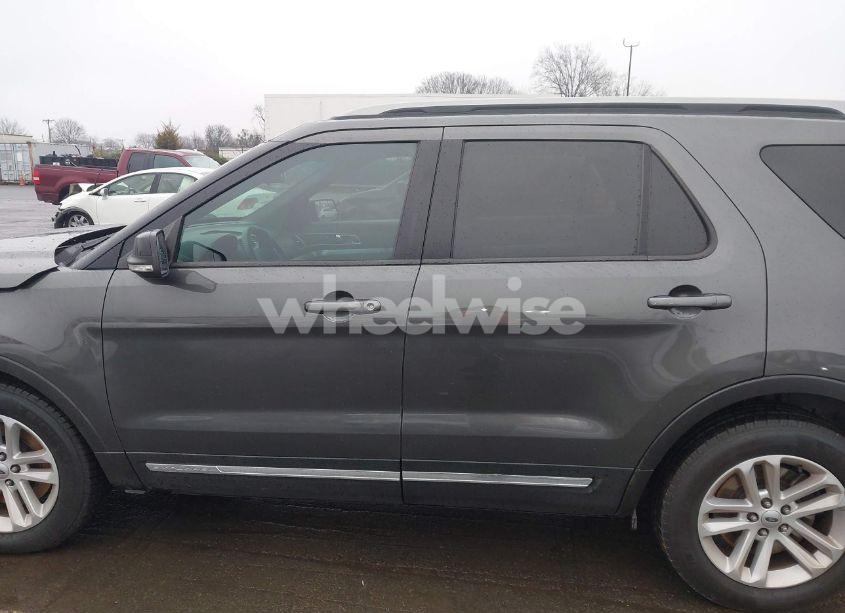 Photo 14 of 2016 Ford Explorer XLT (VIN 1FM5K7DH0GGC01189)