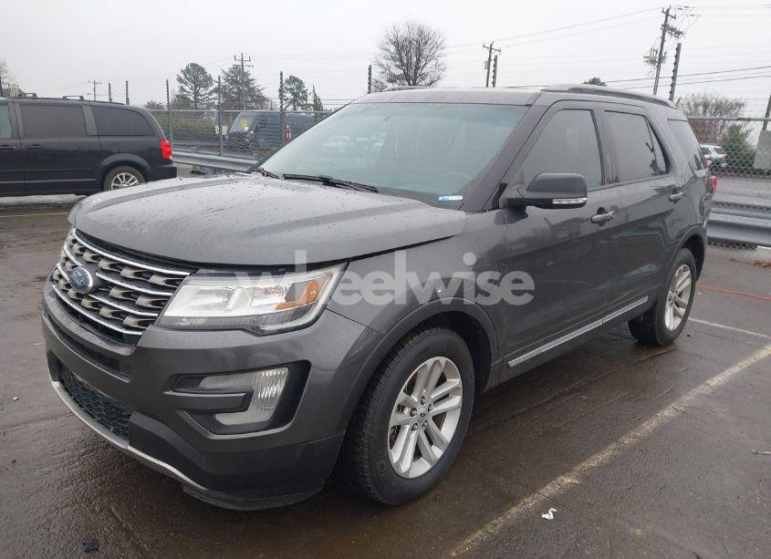 Photo 2 of 2016 Ford Explorer XLT (VIN 1FM5K7DH0GGC01189)