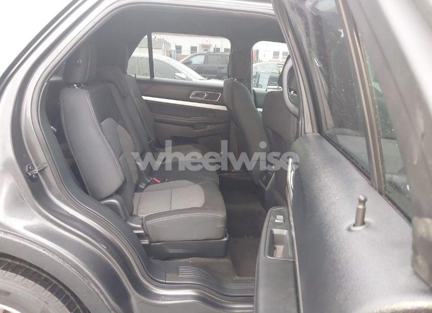 Photo 8 of 2016 Ford Explorer XLT (VIN 1FM5K7DH0GGC01189)