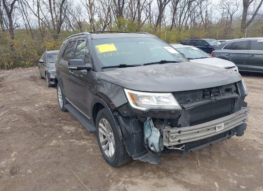 2017 Ford Explorer XLT (VIN 1FM5K7DH0HGA85526) main photo