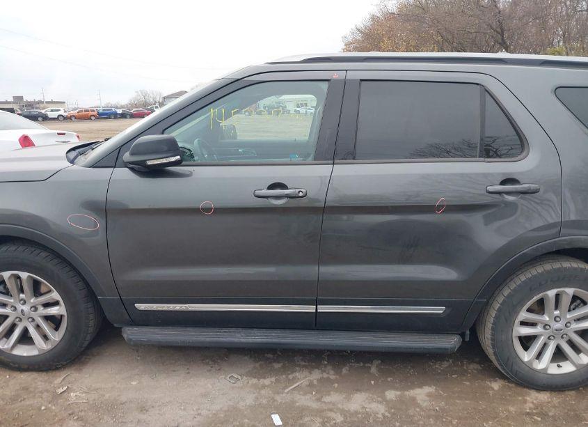 Photo 15 of 2017 Ford Explorer XLT (VIN 1FM5K7DH0HGA85526)