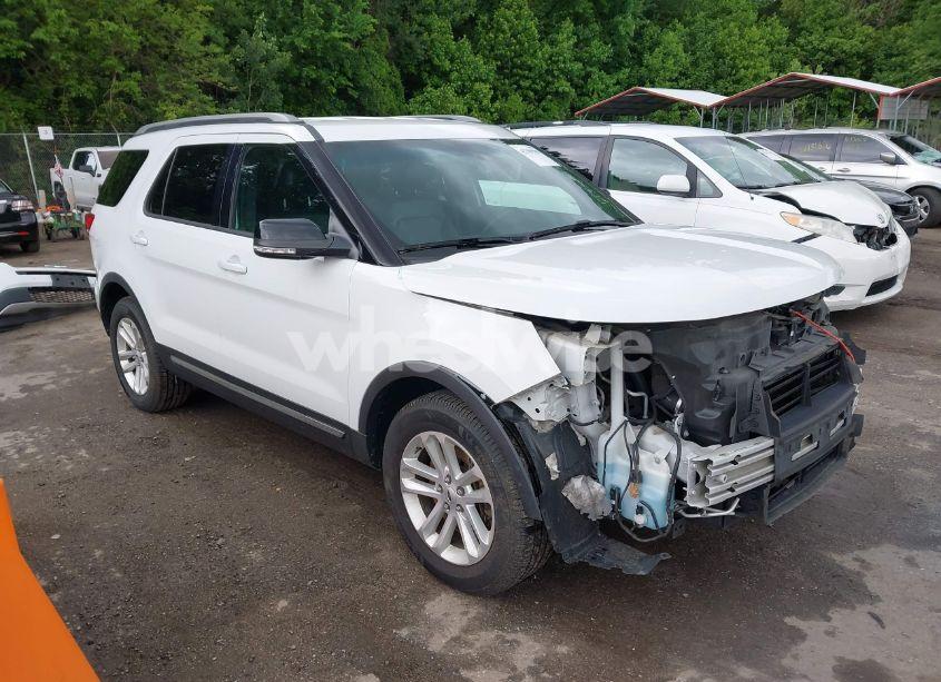 2017 Ford Explorer XLT (VIN 1FM5K7DH1HGA32060) main photo