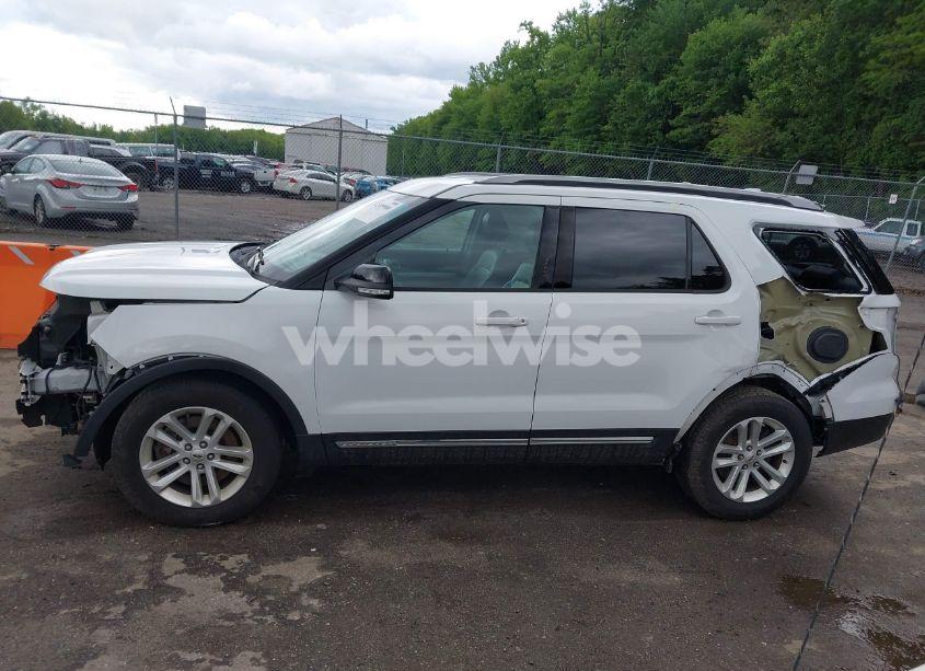 Photo 15 of 2017 Ford Explorer XLT (VIN 1FM5K7DH1HGA32060)