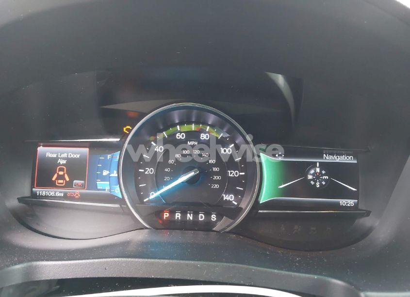 Photo 7 of 2017 Ford Explorer XLT (VIN 1FM5K7DH1HGA32060)