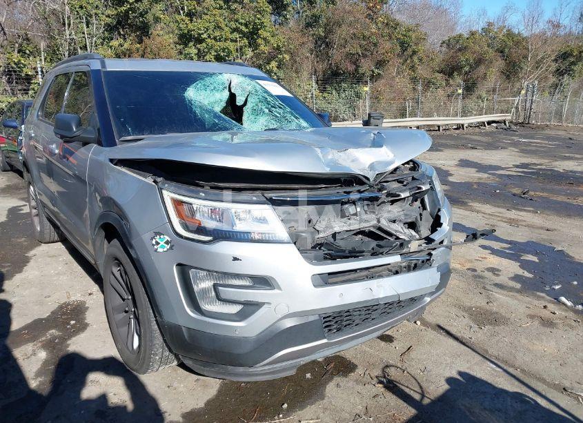 2017 Ford Explorer XLT (VIN 1FM5K7DH1HGC89087) main photo