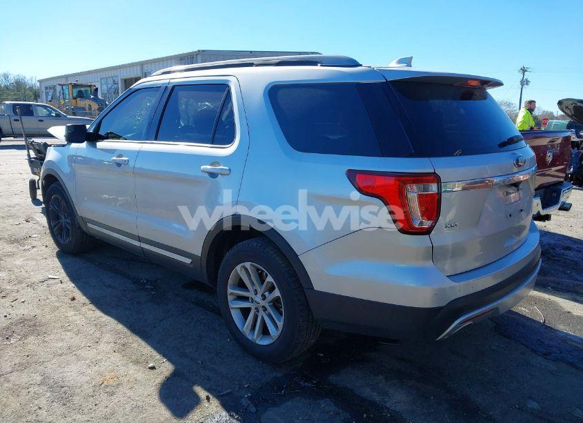 Photo 3 of 2017 Ford Explorer XLT (VIN 1FM5K7DH1HGC89087)