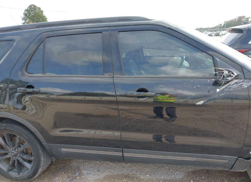 Photo 14 of 2018 Ford Explorer XLT (VIN 1FM5K7DH1JGA39905)