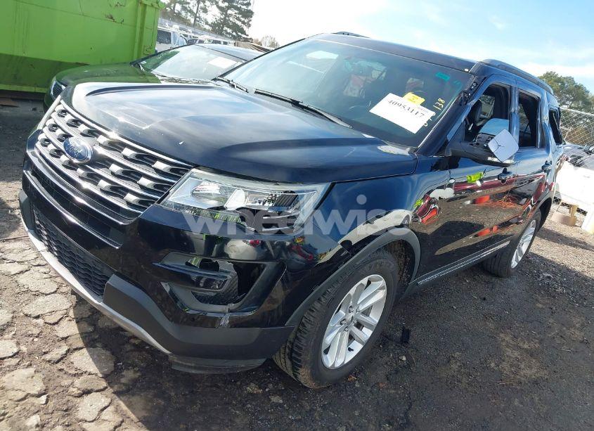 Photo 2 of 2016 Ford Explorer XLT (VIN 1FM5K7DH2GGB70138)