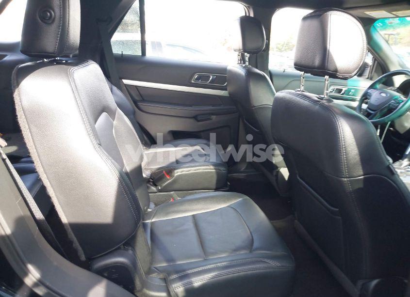 Photo 8 of 2016 Ford Explorer XLT (VIN 1FM5K7DH2GGB70138)