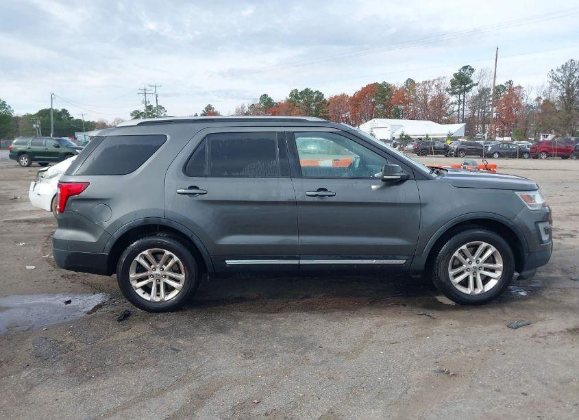 Photo 13 of 2016 Ford Explorer XLT (VIN 1FM5K7DH2GGC81417)