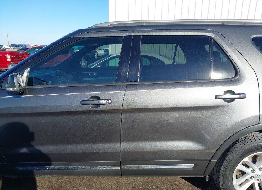 Photo 14 of 2016 Ford Explorer XLT (VIN 1FM5K7DH2GGD27196)