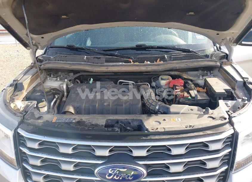 Photo 10 of 2017 Ford Explorer XLT (VIN 1FM5K7DH2HGA69134)