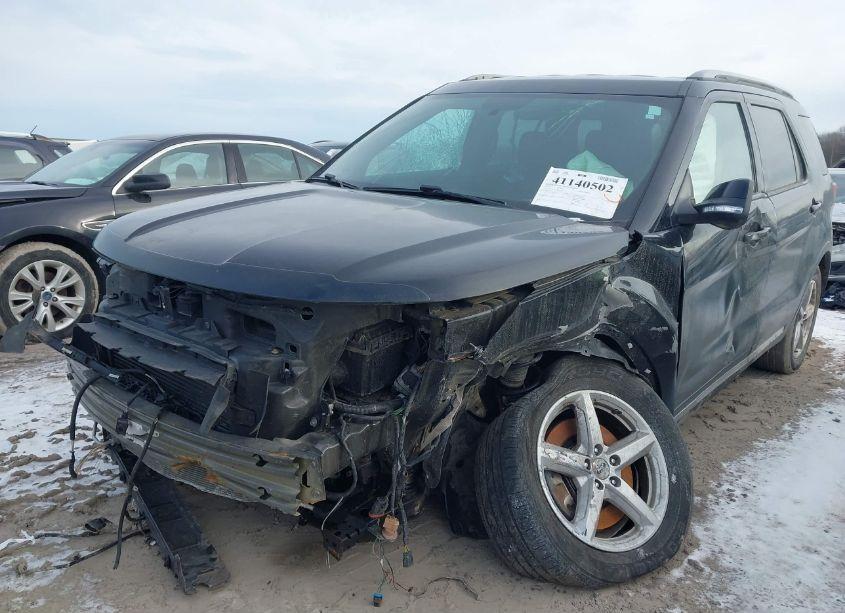 Photo 2 of 2018 Ford Explorer XLT (VIN 1FM5K7DH2JGA87722)