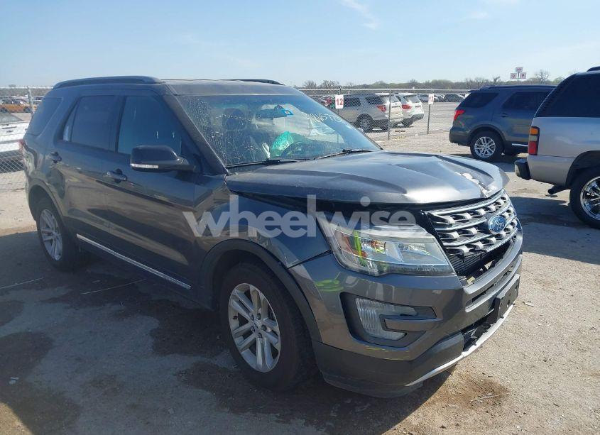 2017 Ford Explorer XLT (VIN 1FM5K7DH3HGD00123) main photo
