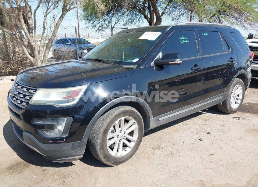 Photo 2 of 2016 Ford Explorer XLT (VIN 1FM5K7DH4GGB42518)