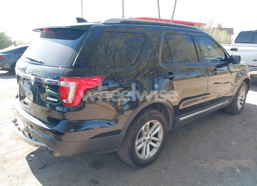 Photo 4 of 2016 Ford Explorer XLT (VIN 1FM5K7DH4GGB42518)