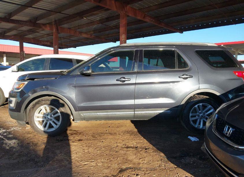 Photo 14 of 2017 Ford Explorer XLT (VIN 1FM5K7DH4HGC89844)