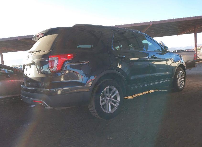 Photo 4 of 2017 Ford Explorer XLT (VIN 1FM5K7DH4HGC89844)