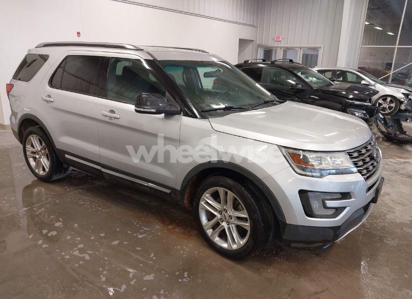 2017 Ford Explorer XLT (VIN 1FM5K7DH4HGD03404) main photo