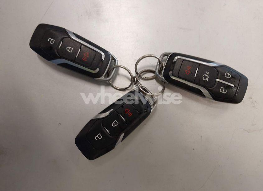 Photo 11 of 2017 Ford Explorer XLT (VIN 1FM5K7DH4HGD03404)