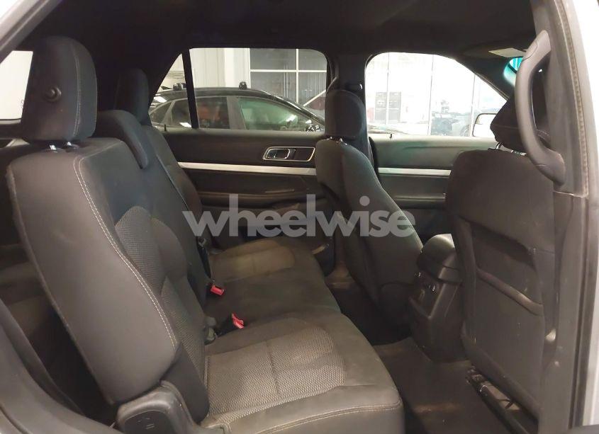 Photo 8 of 2017 Ford Explorer XLT (VIN 1FM5K7DH4HGD03404)