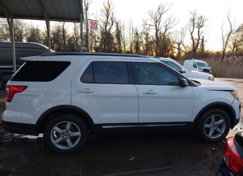 Photo 13 of 2019 Ford Explorer XLT (VIN 1FM5K7DH4KGB51955)