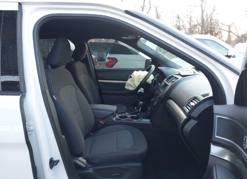 Photo 5 of 2019 Ford Explorer XLT (VIN 1FM5K7DH4KGB51955)