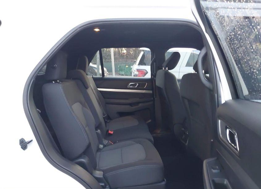 Photo 8 of 2019 Ford Explorer XLT (VIN 1FM5K7DH4KGB51955)