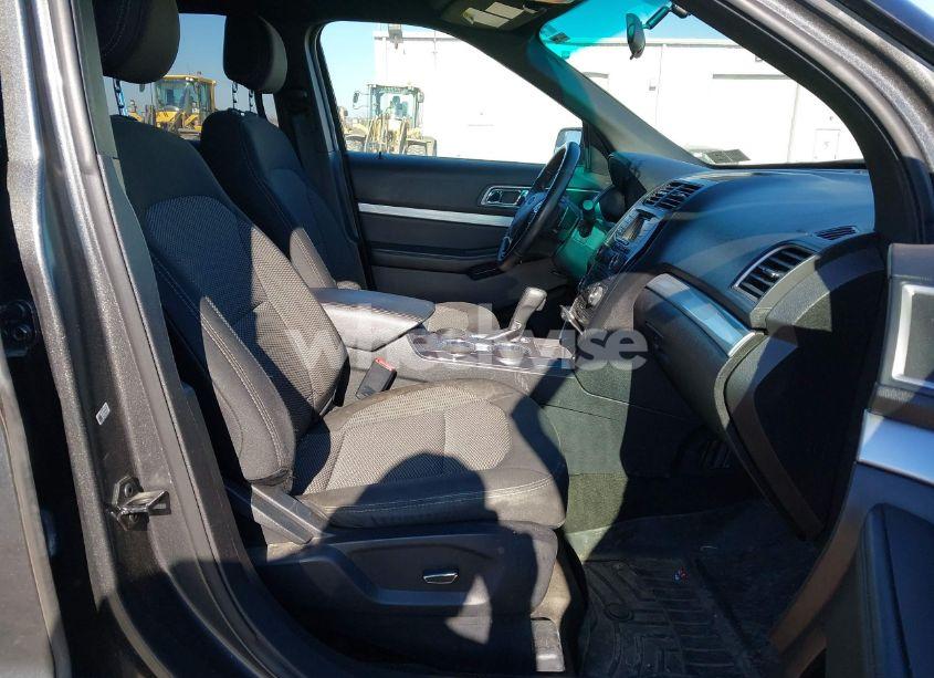 Photo 5 of 2017 Ford Explorer XLT (VIN 1FM5K7DH5HGA83741)