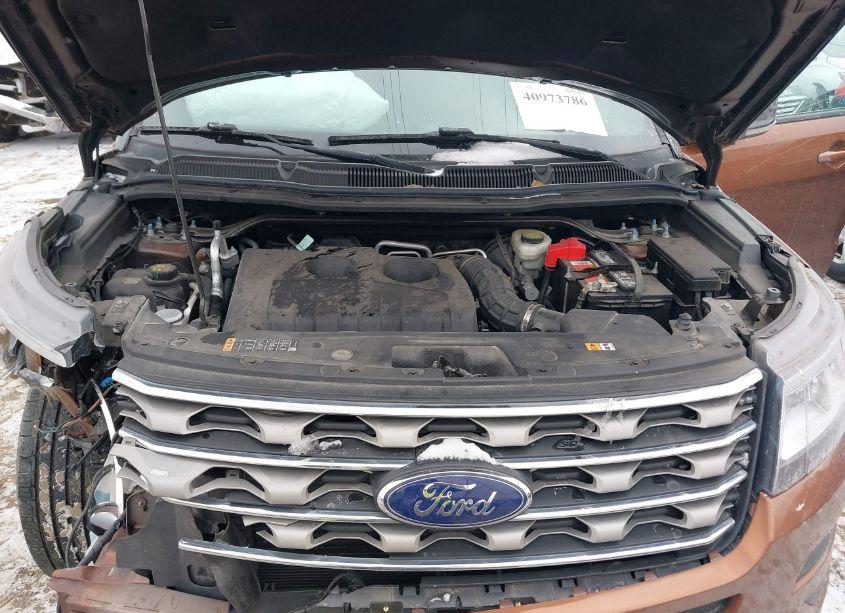 Photo 10 of 2017 Ford Explorer XLT (VIN 1FM5K7DH5HGB20528)