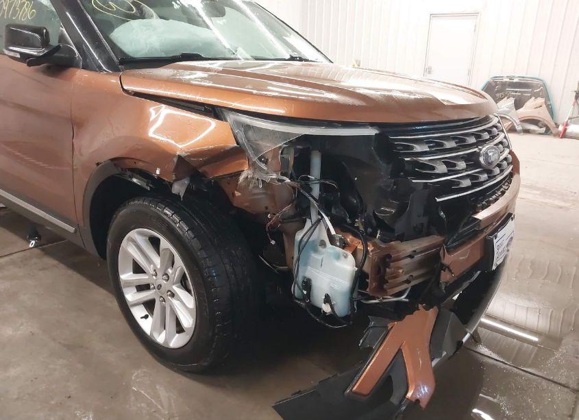 Photo 6 of 2017 Ford Explorer XLT (VIN 1FM5K7DH5HGB20528)