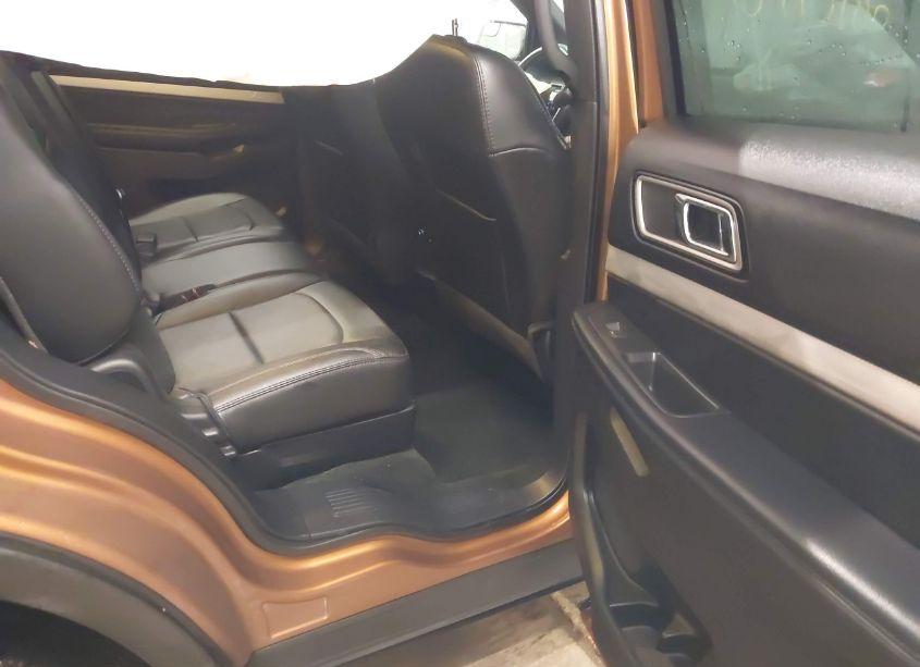 Photo 8 of 2017 Ford Explorer XLT (VIN 1FM5K7DH5HGB20528)