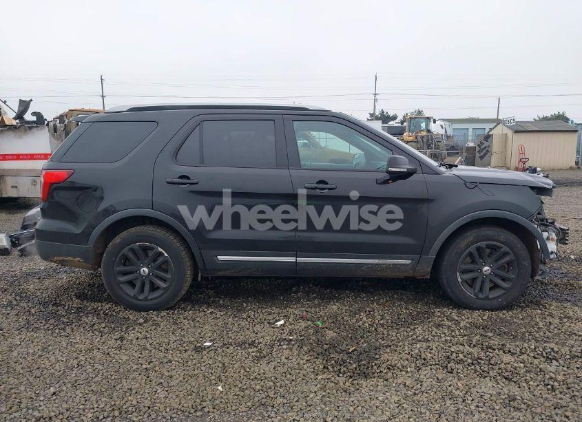 Photo 14 of 2017 Ford Explorer XLT (VIN 1FM5K7DH6HGB66451)