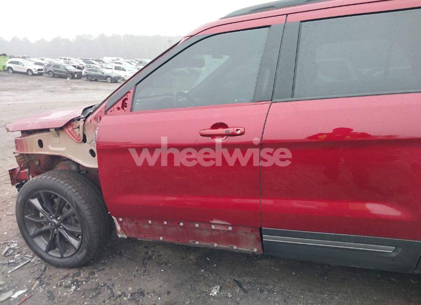 Photo 18 of 2019 Ford Explorer XLT (VIN 1FM5K7DH6KGA57902)