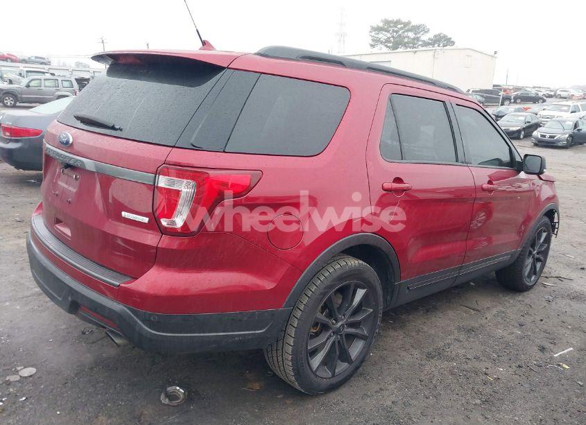 Photo 4 of 2019 Ford Explorer XLT (VIN 1FM5K7DH6KGA57902)