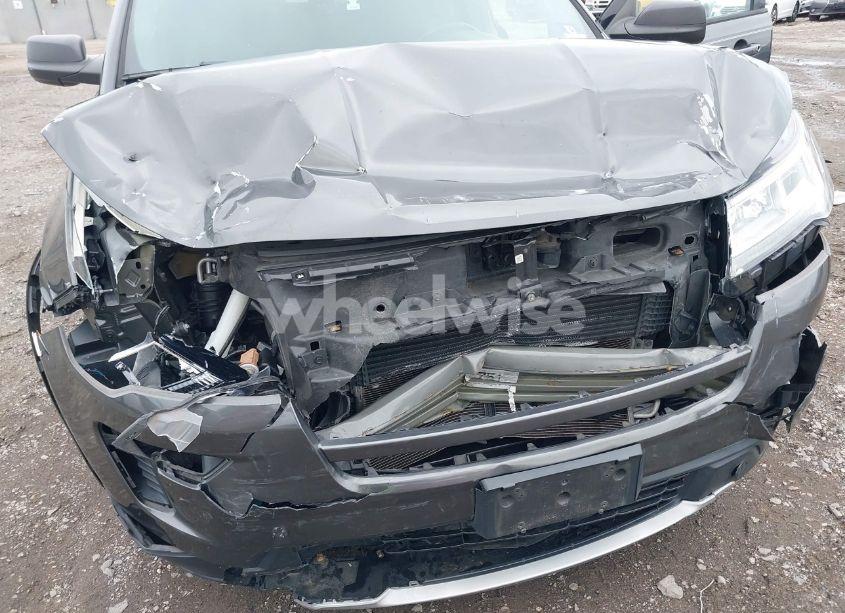 Photo 6 of 2019 Ford Explorer XLT (VIN 1FM5K7DH7KGA18445)