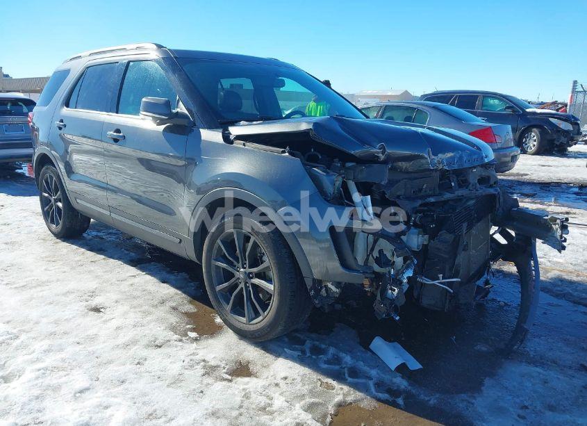 2017 Ford Explorer XLT (VIN 1FM5K7DH8HGD54498) main photo