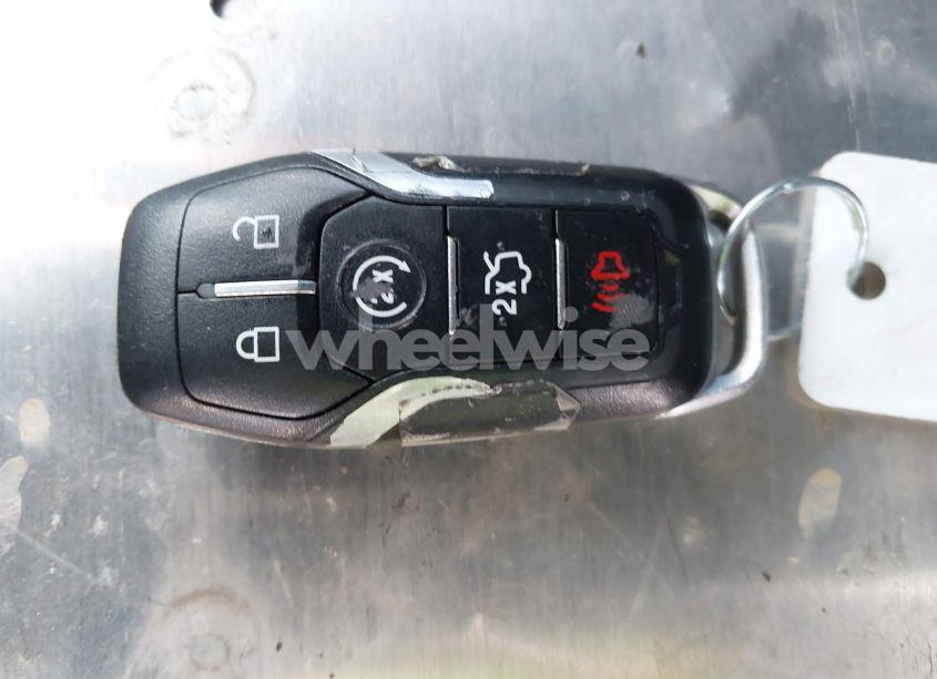 Photo 11 of 2017 Ford Explorer XLT (VIN 1FM5K7DH8HGE22766)