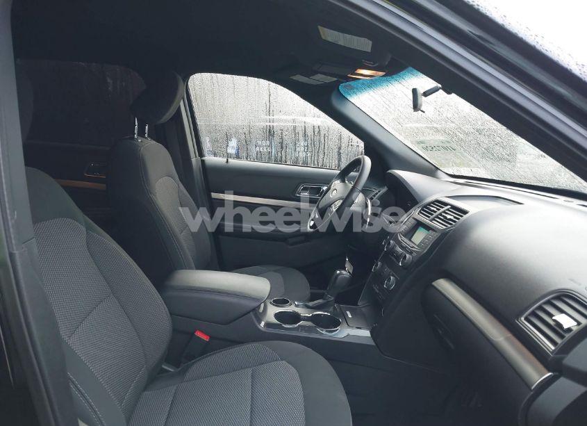 Photo 5 of 2018 Ford Explorer XLT (VIN 1FM5K7DH8JGC64628)