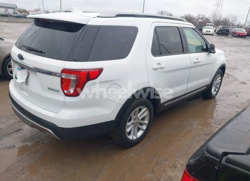 Photo 4 of 2016 Ford Explorer XLT (VIN 1FM5K7DH9GGA82817)