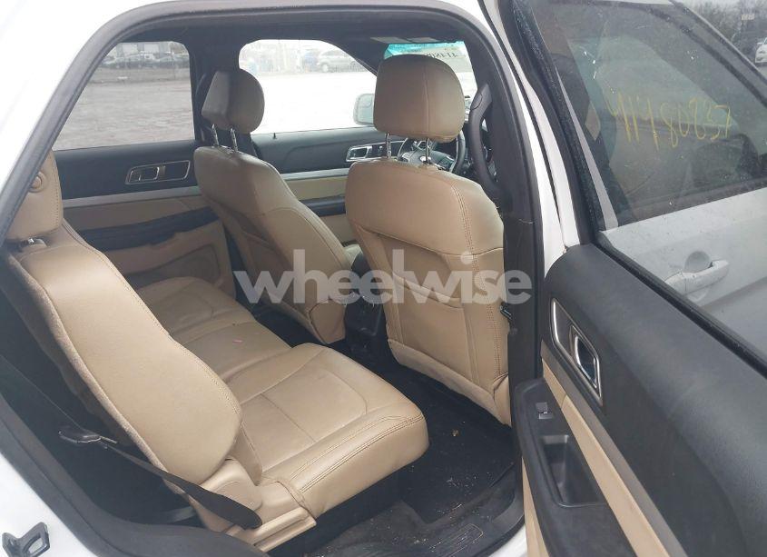 Photo 8 of 2016 Ford Explorer XLT (VIN 1FM5K7DH9GGA82817)