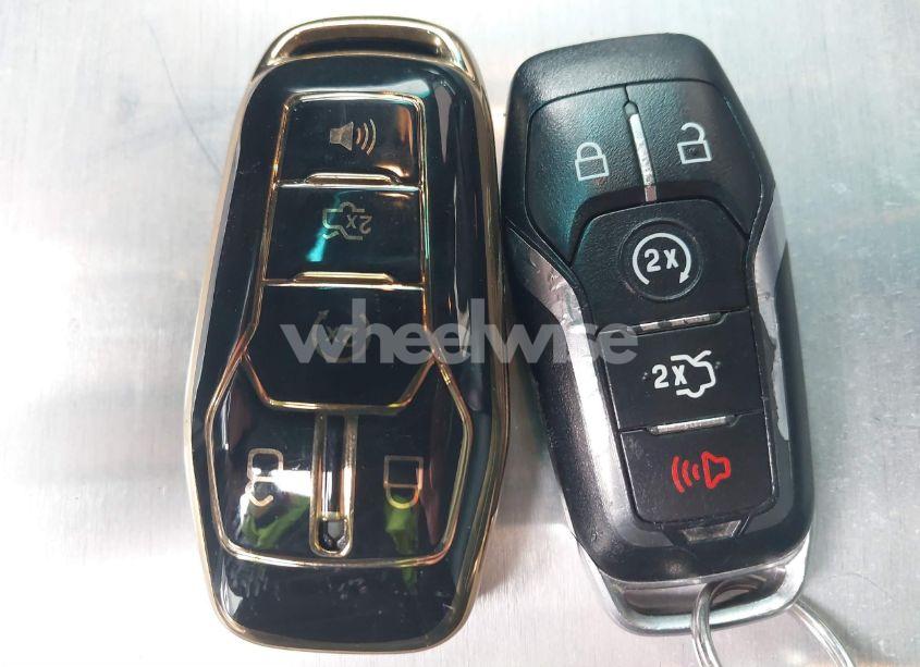 Photo 11 of 2016 Ford Explorer XLT (VIN 1FM5K7DH9GGC12966)