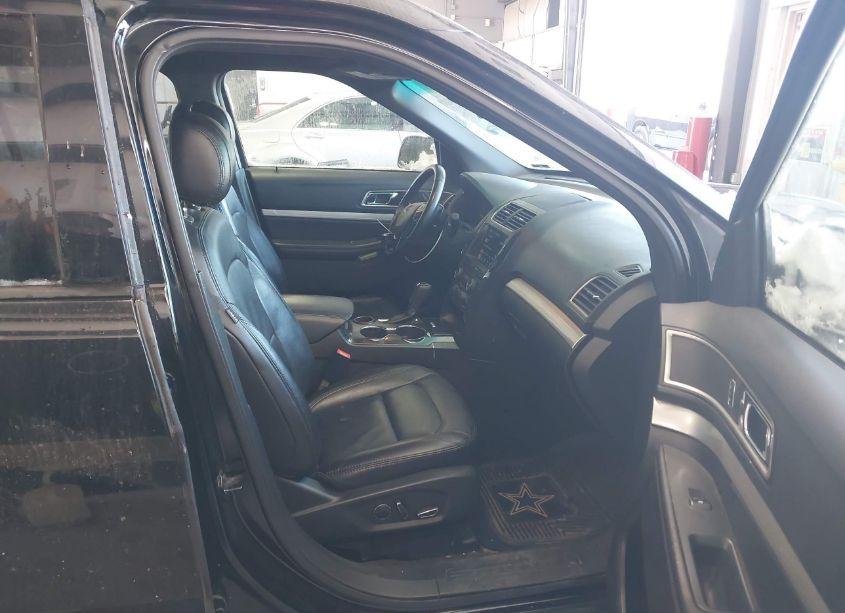 Photo 5 of 2017 Ford Explorer XLT (VIN 1FM5K7DH9HGA32078)